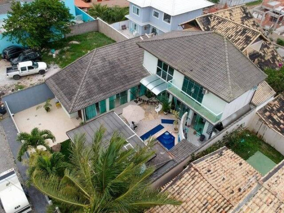 Imagem Casa de Condomínio com 4 Quartos à Venda, 171 m² em Peró - Cabo Frio