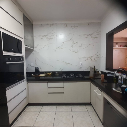 Imagem Casa com 3 Quartos à Venda, 228 m² em Setor Araguaia - Aparecida De Goiânia