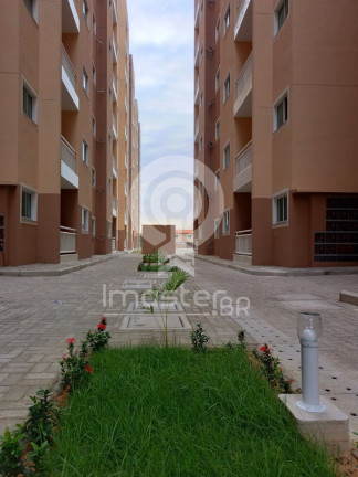 Imagem Apartamento com 2 Quartos à Venda, 49 m² em Tabapuá - Caucaia