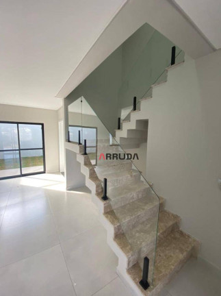 Imagem Sobrado com 3 Quartos à Venda, 130 m² em Universitário - Cascavel