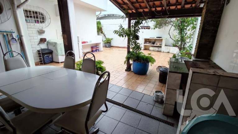 Imagem Casa com 3 Quartos à Venda, 300 m² em Indaiá - Caraguatatuba Imagem Casa com 3 Quartos à Venda, 300 m² em Indaiá - Caraguatatuba