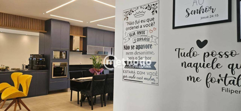 Imagem Casa com 3 Quartos à Venda, 211 m² em Swiss Park - Campinas Imagem Casa com 3 Quartos à Venda, 211 m² em Swiss Park - Campinas