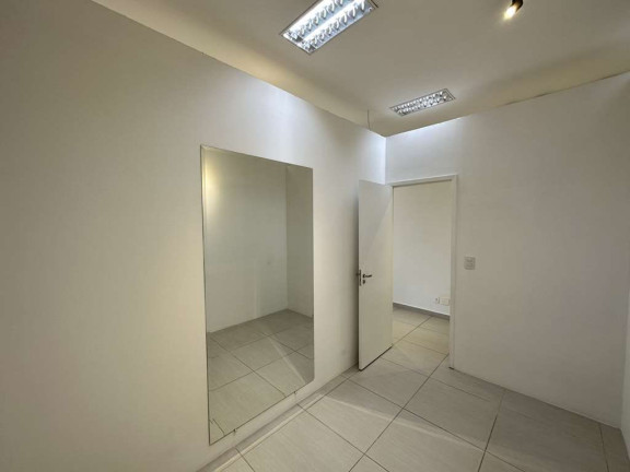 Imagem Sala Comercial à Venda ou Locação, 57 m² em Granja Viana - Cotia Imagem Sala Comercial à Venda ou Locação, 57 m² em Granja Viana - Cotia