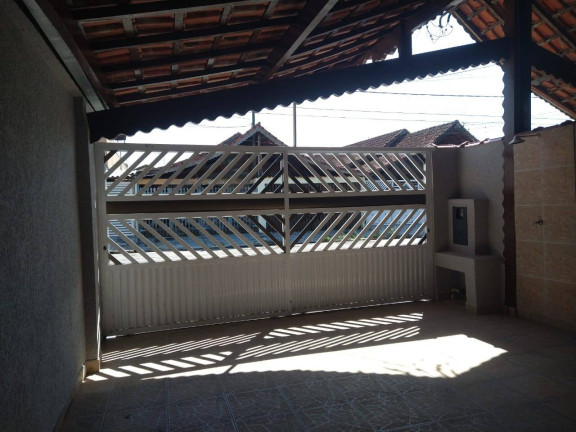 Casa com 2 Quartos à Venda,  em Maracanã - Praia Grande