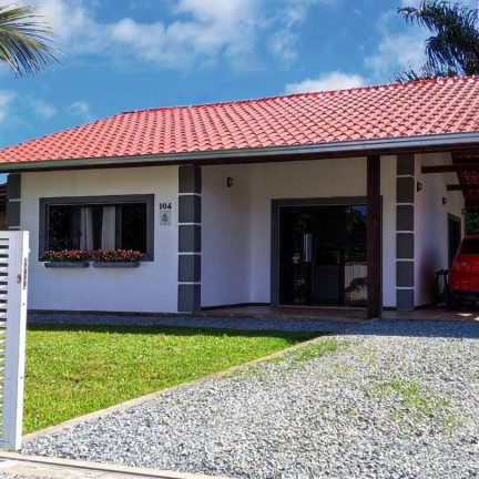 Imagem Casa com 2 Quartos à Venda, 100 m² em Costeira - Balneário Barra Do Sul Imagem Casa com 2 Quartos à Venda, 100 m² em Costeira - Balneário Barra Do Sul
