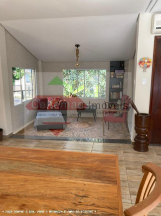 Imagem Casa com 7 Quartos à Venda, 400 m² em Chacaras Catagua - Taubaté Imagem Casa com 7 Quartos à Venda, 400 m² em Chacaras Catagua - Taubaté
