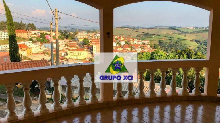 Casa com 5 Quartos à Venda, 374 m² em Bela Vista - águas De Lindóia
