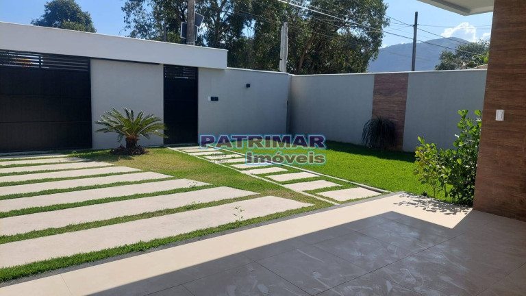 Imagem Casa com 3 Quartos à Venda, 372 m² em Itaipuaçu - Maricá