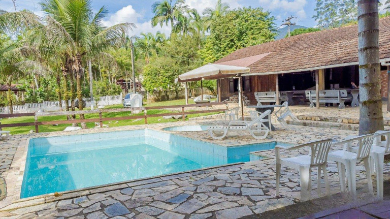 Imagem Imóvel com 5 Quartos à Venda, 11.577 m² em Rio Sagrado - Morretes
