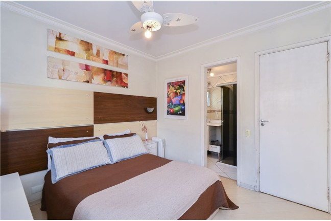 Imagem Imóvel com 3 Quartos à Venda,  em Moema - São Paulo