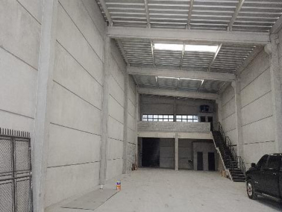 Imóvel Comercial para Alugar, 700 m² em Centro - Arujá