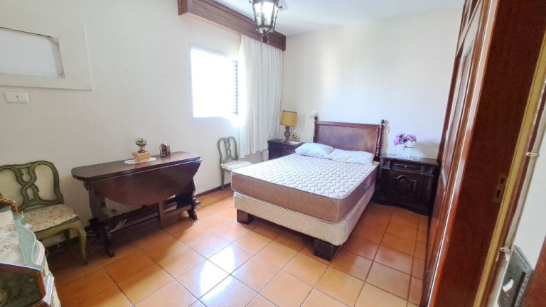Imagem Apartamento com 3 Quartos à Venda, 120 m² em Pitangueiras - Guarujá