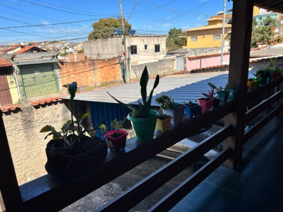 Imagem Casa com 4 Quartos à Venda, 360 m² em Vila Belém - Contagem