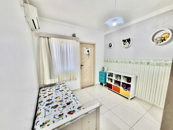 Imagem Casa com 4 Quartos à Venda, 228 m² em Barreiros - São José