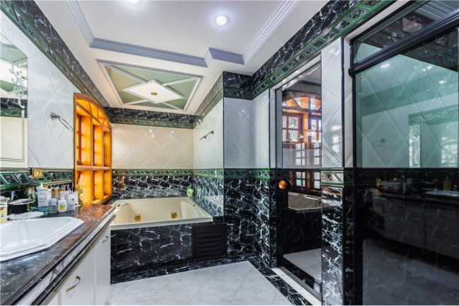 Imagem Casa com 4 Quartos à Venda, em Penha De França - São Paulo Imagem Casa com 4 Quartos à Venda, em Penha De França - São Paulo