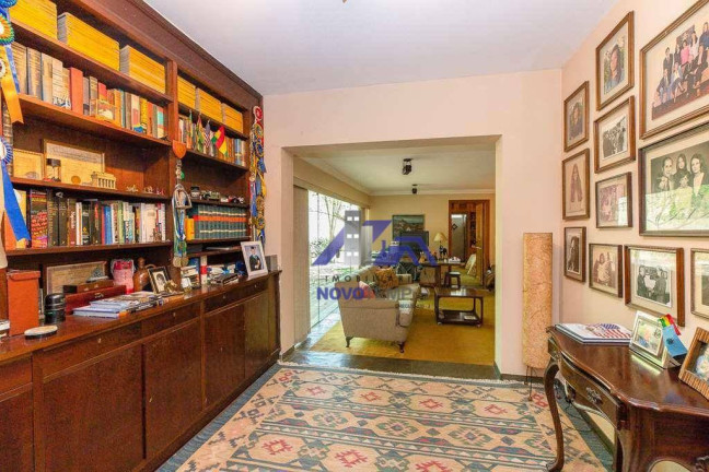 Imagem Casa com 6 Quartos à Venda, 721 m² em Parque Silvino Pereira - Cotia