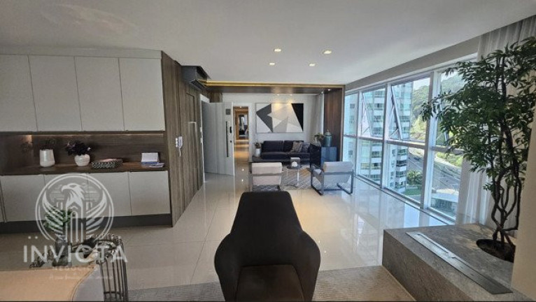 Imagem Apartamento com 5 Quartos à Venda, 283 m² em Pioneiros - Balneário Camboriú Imagem Apartamento com 5 Quartos à Venda, 283 m² em Pioneiros - Balneário Camboriú