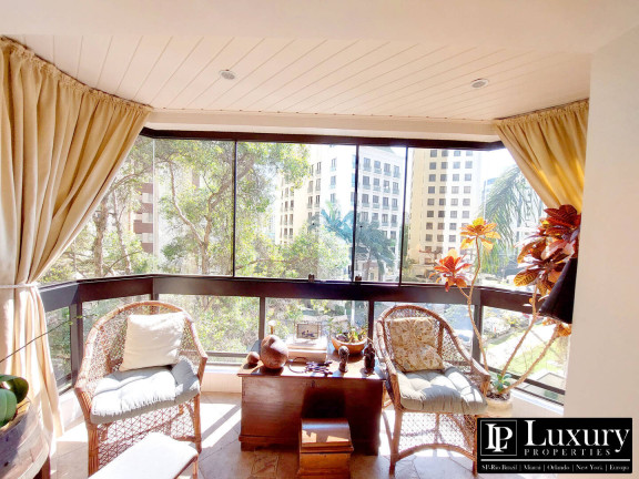 Imagem Apartamento com 4 Quartos à Venda, 226 m² em Vila Suzana - São Paulo Imagem Apartamento com 4 Quartos à Venda, 226 m² em Vila Suzana - São Paulo