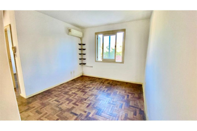 Imagem Imóvel com 2 Quartos à Venda,  em Menino Deus - Porto Alegre