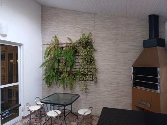 Imagem Casa com 3 Quartos à Venda, 150 m² em Guabirotuba - Curitiba Imagem Casa com 3 Quartos à Venda, 150 m² em Guabirotuba - Curitiba