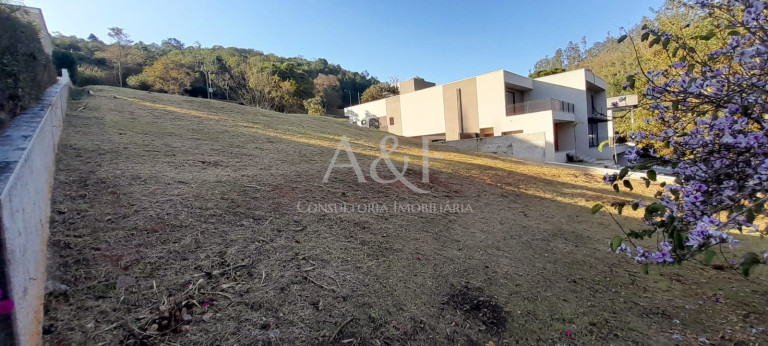 Terreno à Venda, 920 m² em Condomínio Porto Atibaia - Atibaia