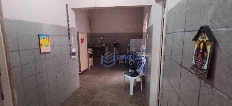 Imagem Casa com 5 Quartos à Venda, 180 m² em Prefeito José Walter - Fortaleza Imagem Casa com 5 Quartos à Venda, 180 m² em Prefeito José Walter - Fortaleza
