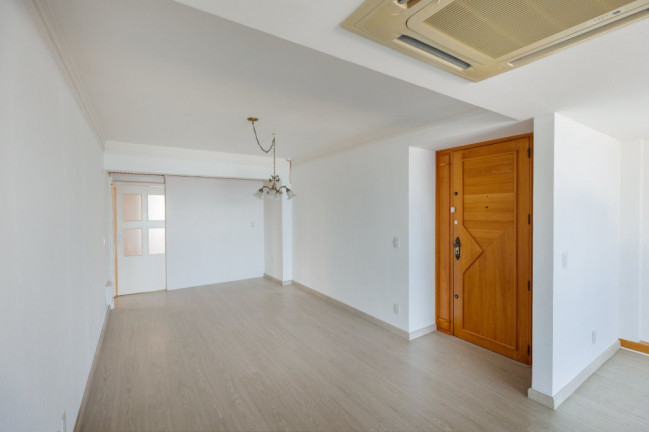 Imagem Apartamento com 3 Quartos para Alugar, 100 m² em Centro - Balneário Camboriú Imagem Apartamento com 3 Quartos para Alugar, 100 m² em Centro - Balneário Camboriú