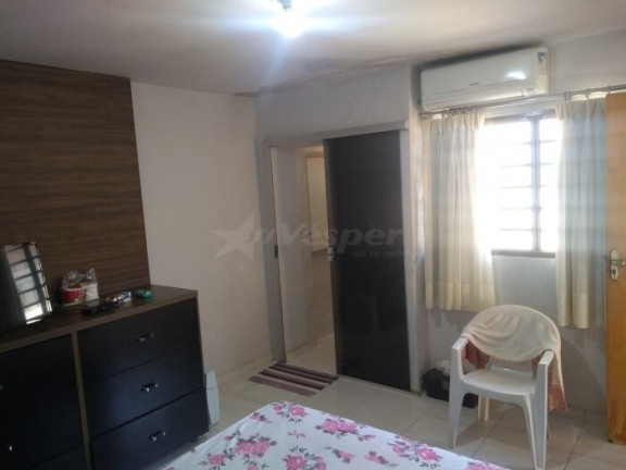 Imagem Casa com 4 Quartos à Venda, 266 m² em Jardim Monte Serrat - Aparecida De Goiânia