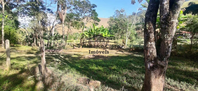 Imagem Imóvel com 2 Quartos à Venda, 84.700 m² em Coloninha - Guaratinguetá Imagem Imóvel com 2 Quartos à Venda, 84.700 m² em Coloninha - Guaratinguetá