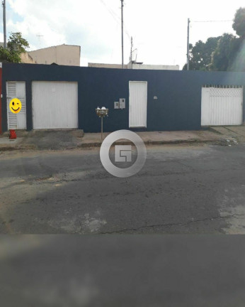 Imagem Casa com 6 Quartos à Venda, 367 m² em Edgar Pereira - Montes Claros
