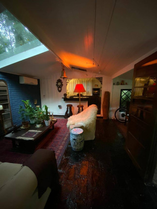 Imagem Casa com 2 Quartos à Venda, em Lagoa Da Conceição - Florianópolis Imagem Casa com 2 Quartos à Venda, em Lagoa Da Conceição - Florianópolis