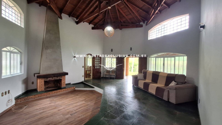 Imagem Casa com 3 Quartos à Venda, 6.100 m² em Moenda - Itatiba