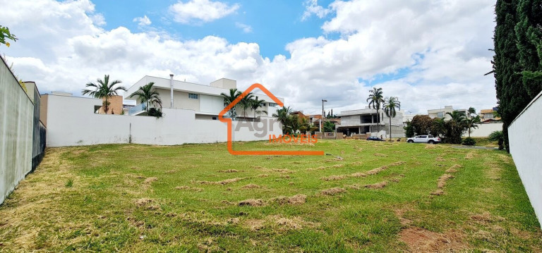Imagem Imóvel à Venda, 600 m² em Bairro Morro Vermelho Ii - Mogi Mirim Imagem Imóvel à Venda, 600 m² em Bairro Morro Vermelho Ii - Mogi Mirim
