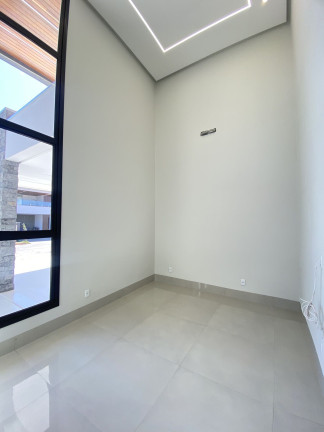 Imagem Casa com 3 Quartos à Venda, 256 m² em Condomínio Meridian - Goianésia
