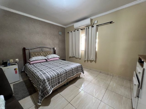 Imagem Casa com 3 Quartos à Venda, 210 m² em Jardim Presidente - Goiânia Imagem Casa com 3 Quartos à Venda, 210 m² em Jardim Presidente - Goiânia
