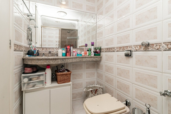 Imagem Imóvel com 3 Quartos à Venda,  em Auxiliadora - Porto Alegre