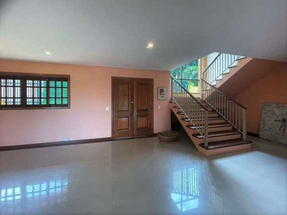 Imagem Casa com 4 Quartos à Venda, 750 m² em Pousada Dos Bandeirantes - Carapicuíba Imagem Casa com 4 Quartos à Venda, 750 m² em Pousada Dos Bandeirantes - Carapicuíba