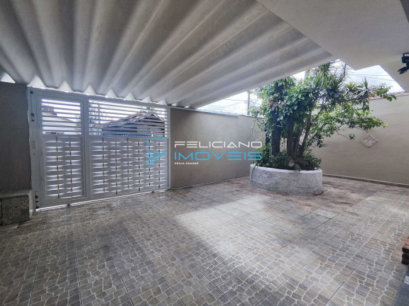 Imagem Casa com 3 Quartos à Venda, 135 m² em Maracanã - Praia Grande