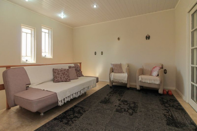 Casa com 7 Quartos à Venda, 330 m² em Nonoai - Porto Alegre