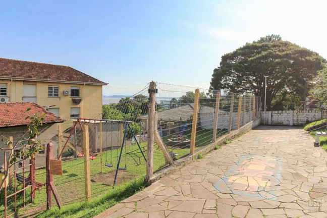 Imagem Imóvel com 2 Quartos à Venda, 51 m² em Cristal - Porto Alegre