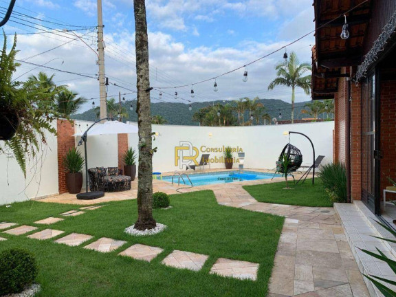 Imagem Casa com 3 Quartos à Venda, 220 m² em Balneário Flórida - Praia Grande Imagem Casa com 3 Quartos à Venda, 220 m² em Balneário Flórida - Praia Grande