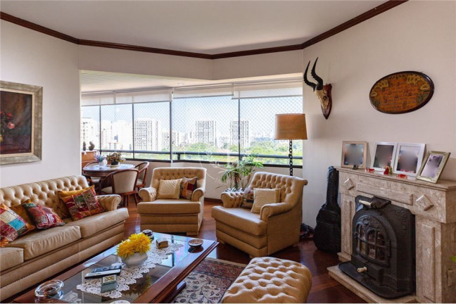 Imagem Apartamento com 3 Quartos à Venda, 147 m² em Vila Suzana - São Paulo