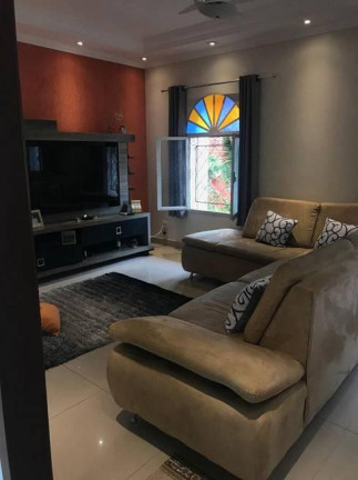 Imagem Casa com 3 Quartos à Venda, 162 m² em Jardim Nova Europa - Campinas Imagem Casa com 3 Quartos à Venda, 162 m² em Jardim Nova Europa - Campinas