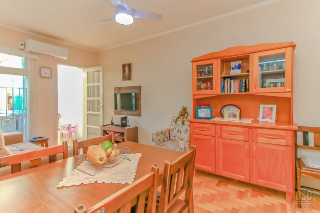 Imagem Imóvel com 3 Quartos à Venda, 77 m² em Menino Deus - Porto Alegre Imagem Imóvel com 3 Quartos à Venda, 77 m² em Menino Deus - Porto Alegre