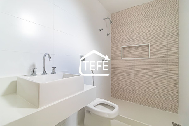 Imagem Casa com 4 Quartos à Venda, 360 m² em Barra Da Tijuca - Rio De Janeiro Imagem Casa com 4 Quartos à Venda, 360 m² em Barra Da Tijuca - Rio De Janeiro