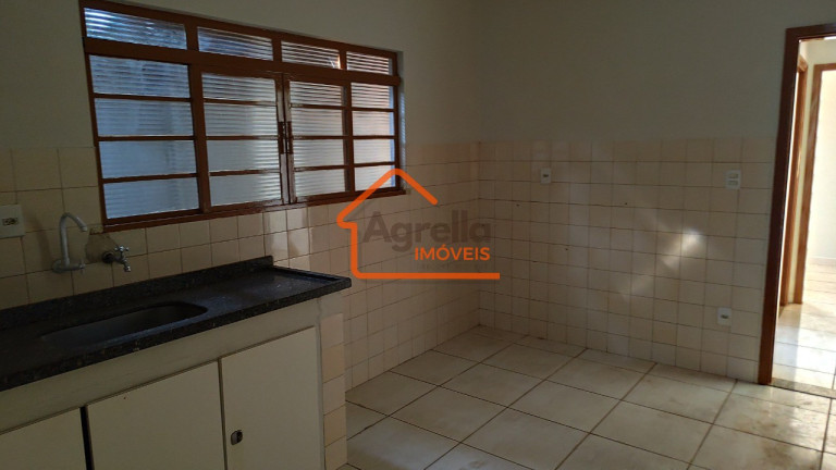 Imagem Casa com 3 Quartos à Venda, 157 m² em Vila Bianchi - Mogi Mirim Imagem Casa com 3 Quartos à Venda, 157 m² em Vila Bianchi - Mogi Mirim