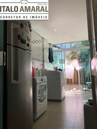 Imagem Imóvel com 5 Quartos à Venda, 200 m² em Centro - Balneário Camboriú Imagem Imóvel com 5 Quartos à Venda, 200 m² em Centro - Balneário Camboriú