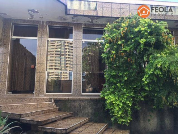 Casa com 6 Quartos para Alugar, 449 m² em Centro - Americana