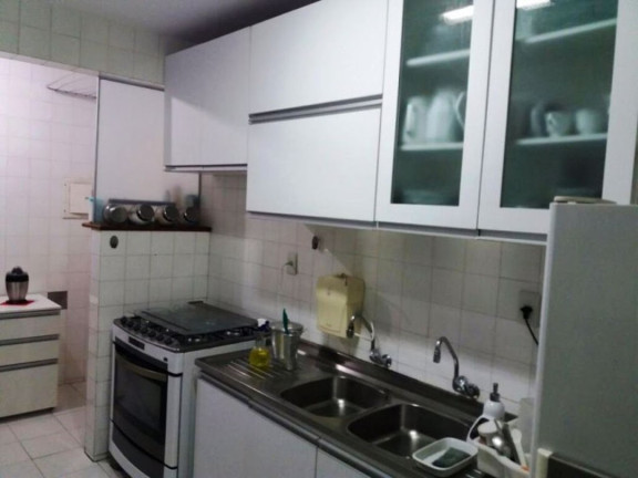 Imagem Apartamento com 3 Quartos à Venda, 124 m² em Candeal - Salvador