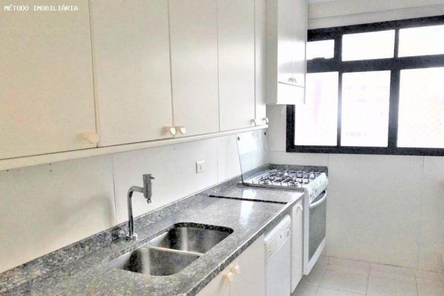 Imagem Imóvel com 3 Quartos à Venda, 240 m² em Itaim Bibi - São Paulo